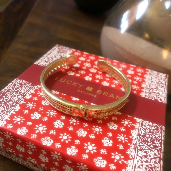 Lucky Brand Cuff Bracelet - Picture 5 of 5